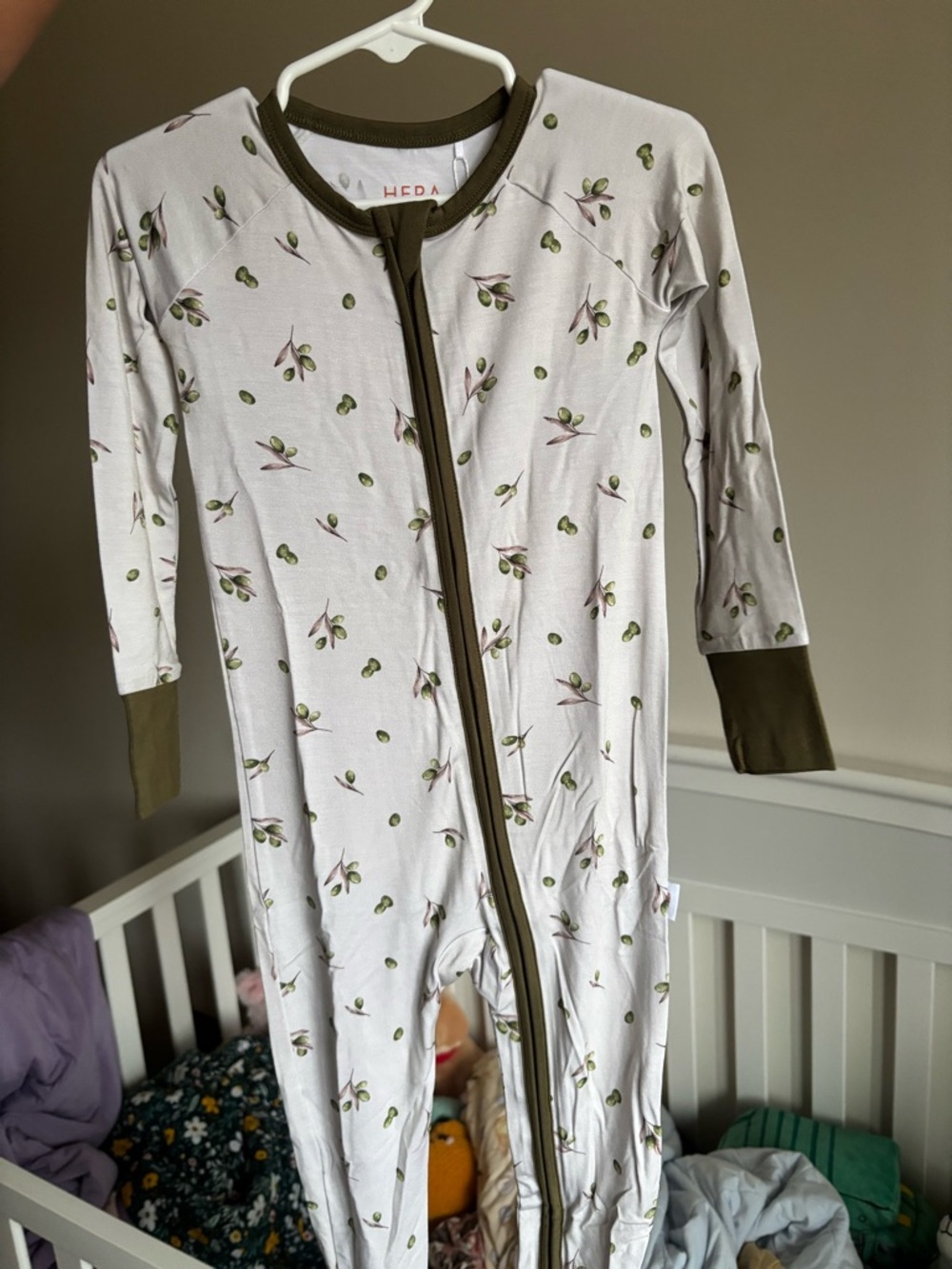 Hera Olive Sprig Bamboo Zippy